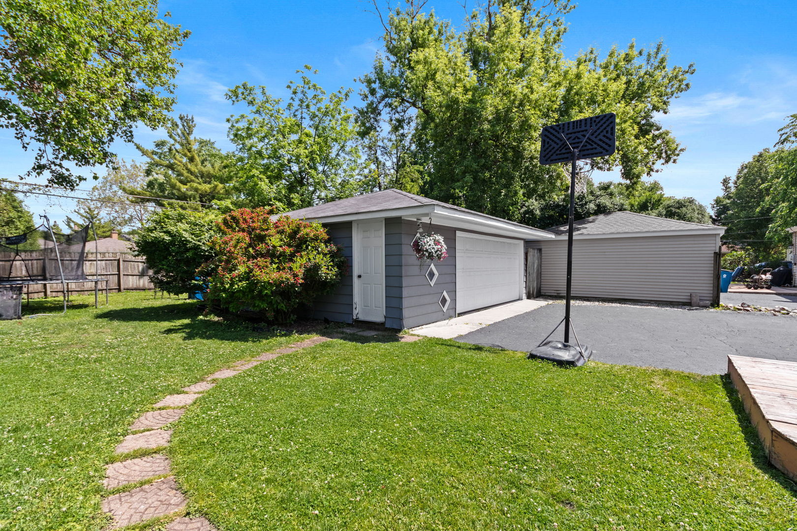 4335 Prospect Avenue Property Photo 52
