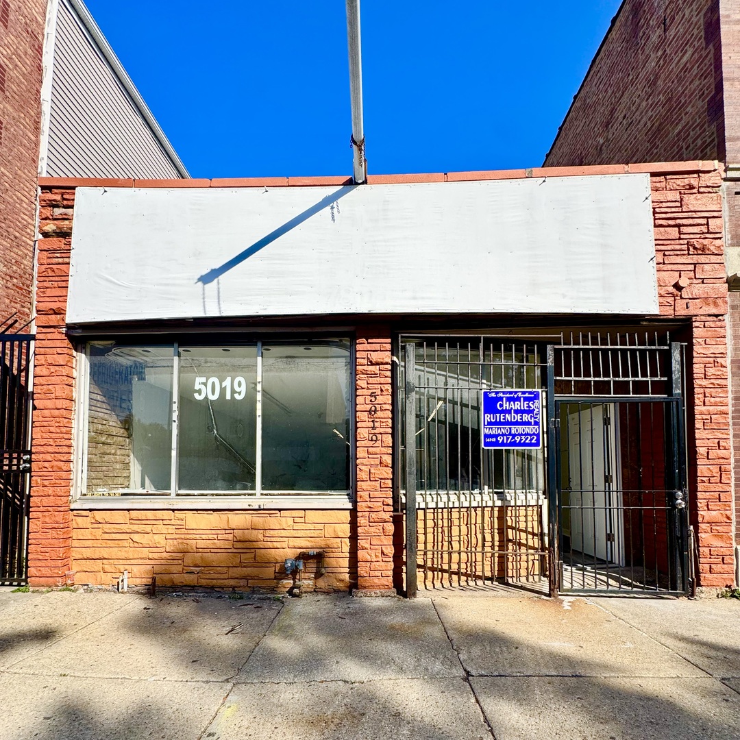 5017 S Ashland Avenue Property Photo 1