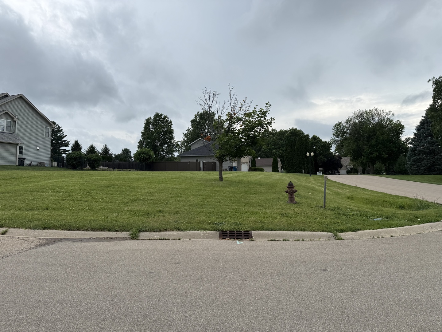 1000 Autumn Ridge Court Property Photo 2