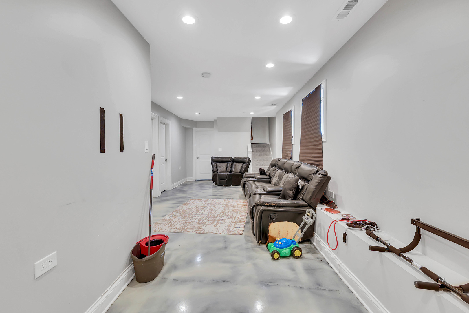 7010 S Wabash Avenue Property Photo 12