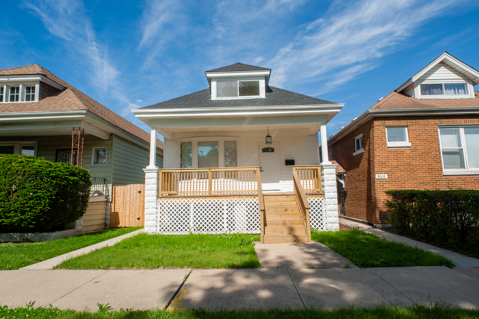 8620 S Union Avenue Property Photo 1