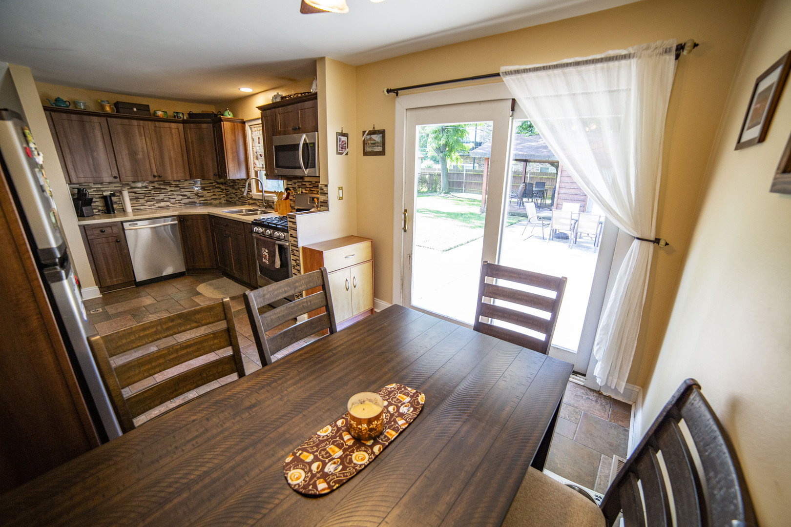 10435 Barnard Drive Property Photo 10