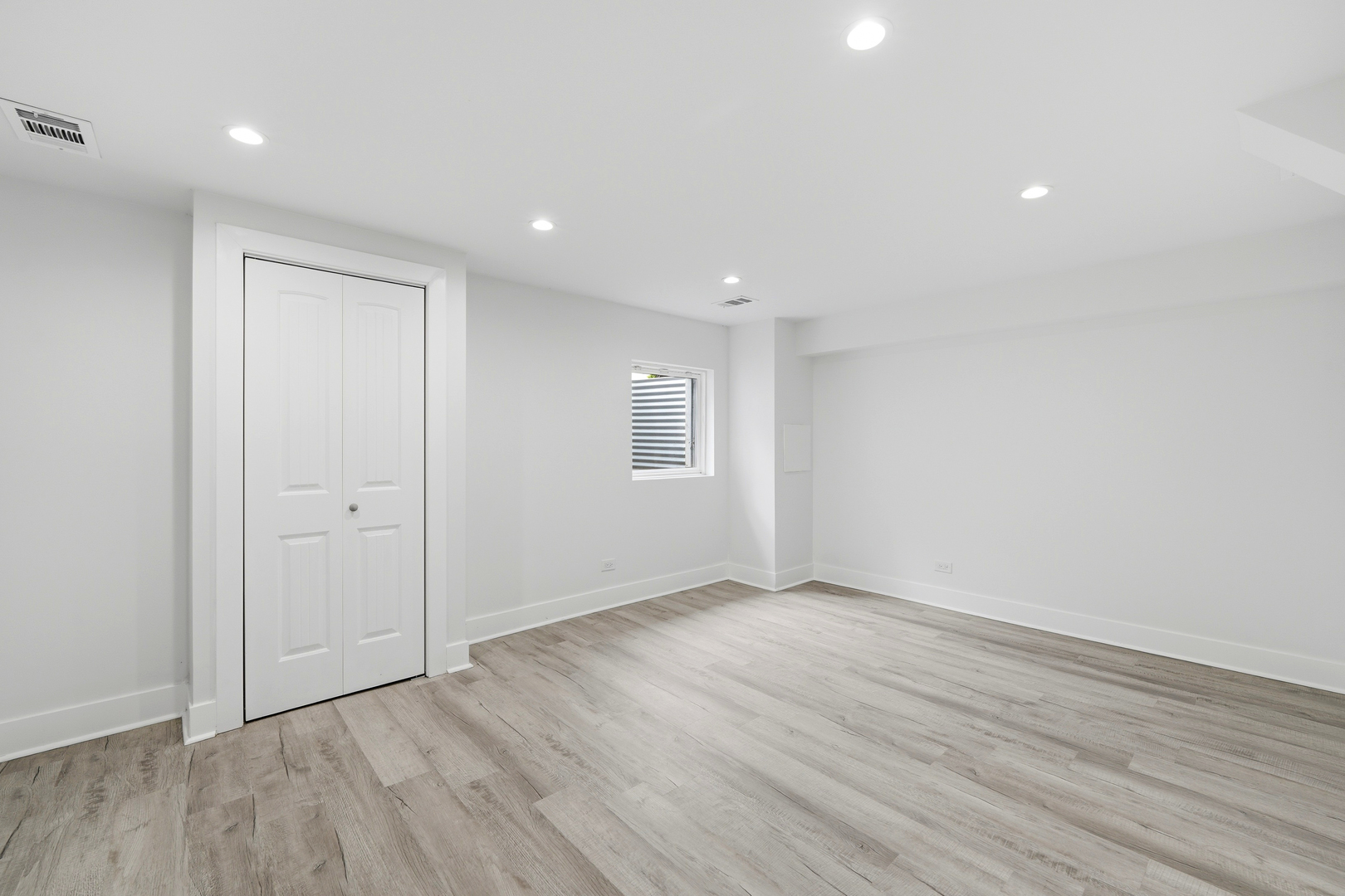 5729 W Ohio Street Property Photo 25