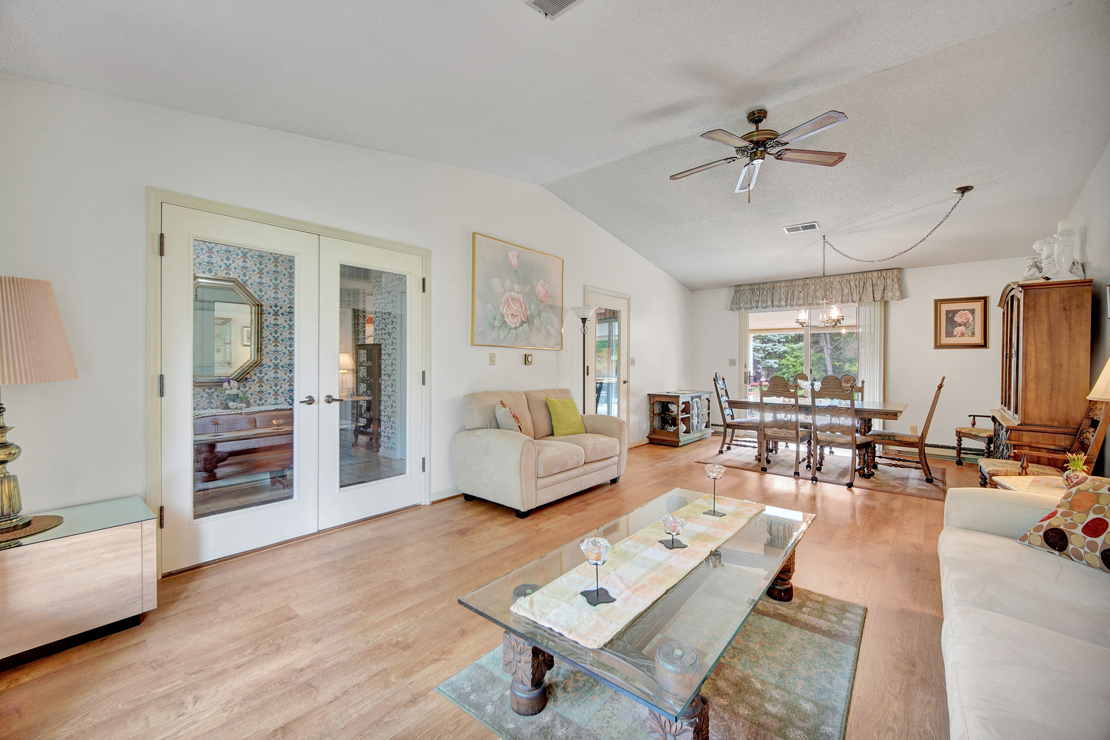 2418 N Nottingham Court Property Photo 6