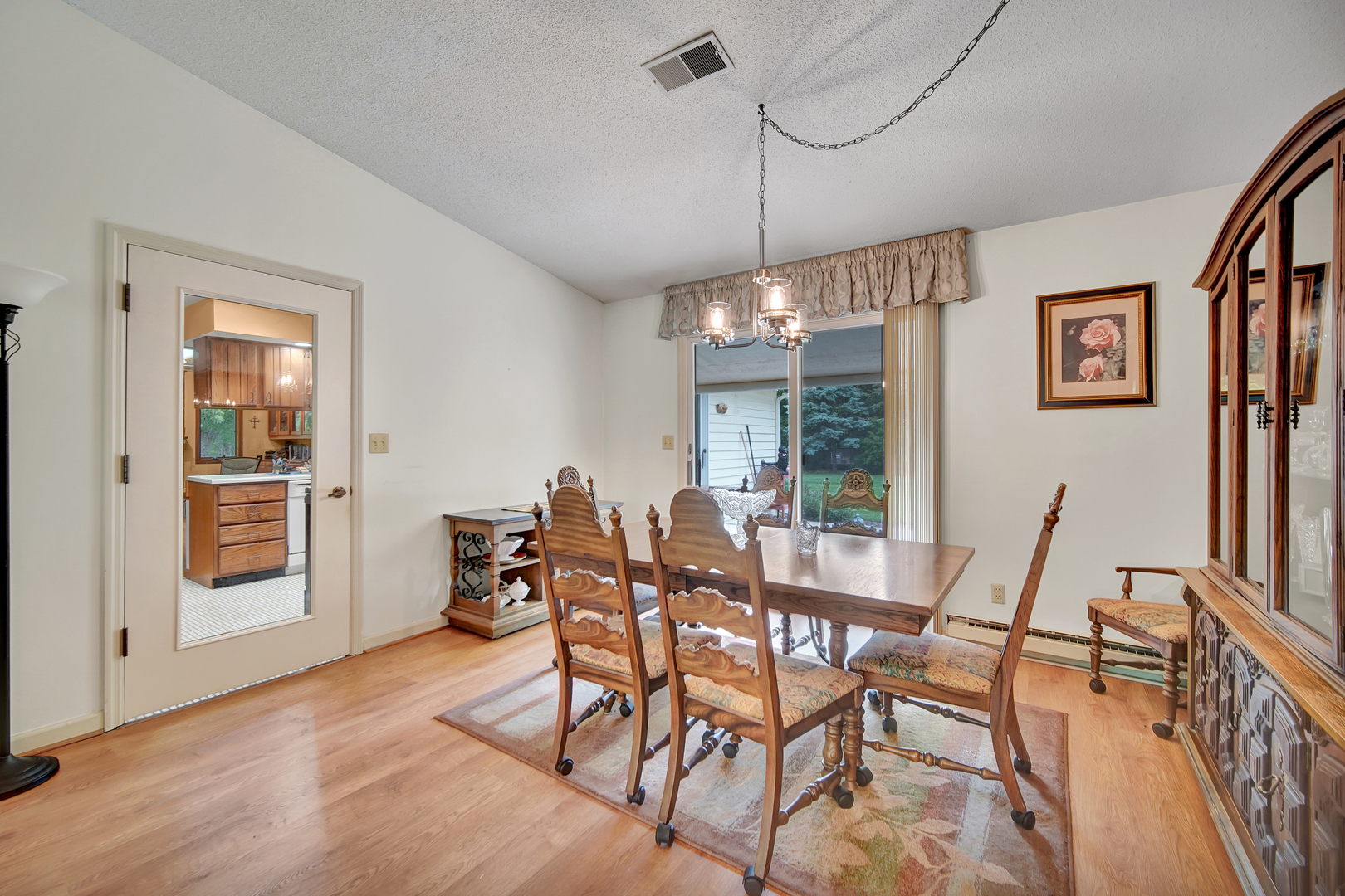 2418 N Nottingham Court Property Photo 7