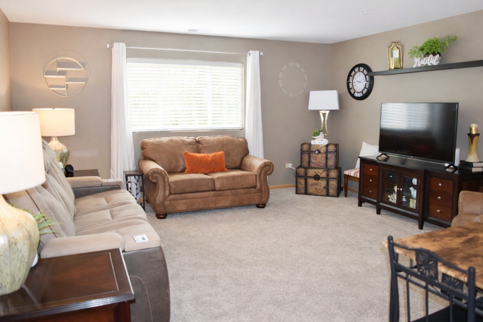 801 N Mclean Boulevard 258 Property Photo 3