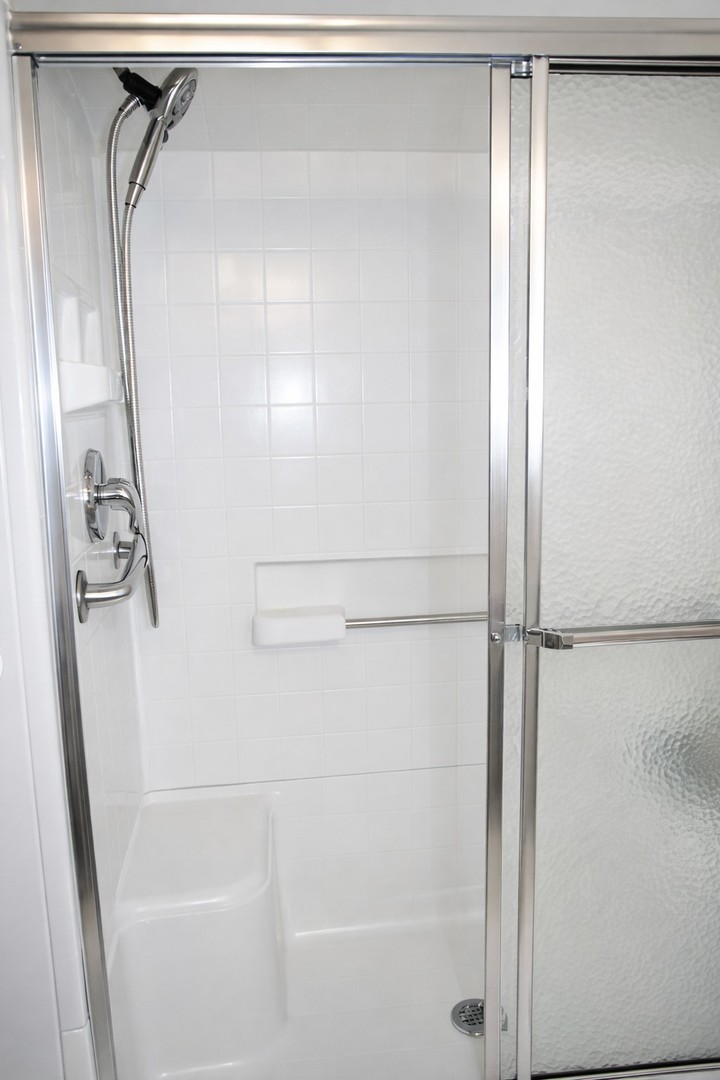 801 N Mclean Boulevard 258 Property Photo 9