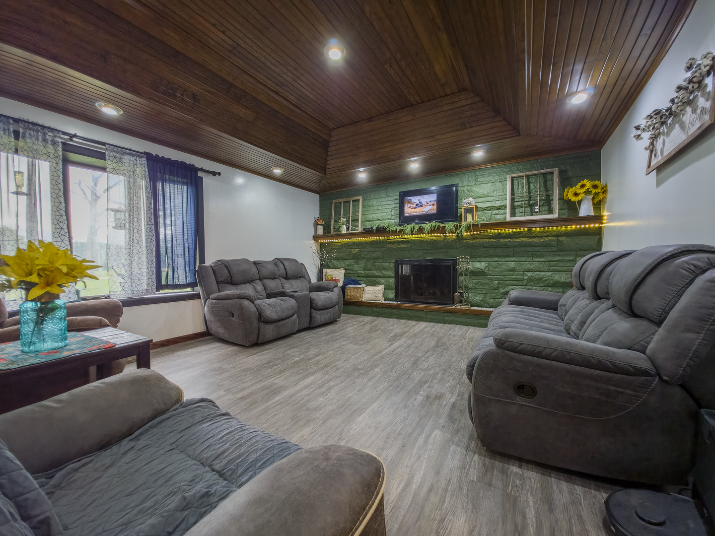 4657 Bridgeport Road Property Photo 4