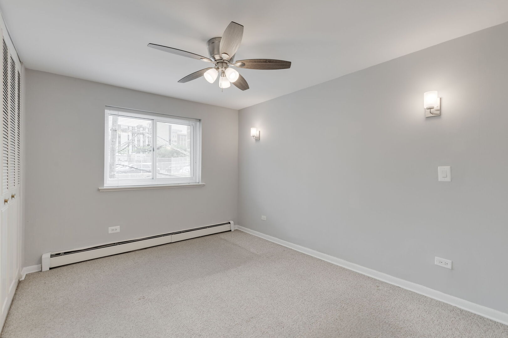 515 W Wrightwood Avenue 312 Property Photo 8
