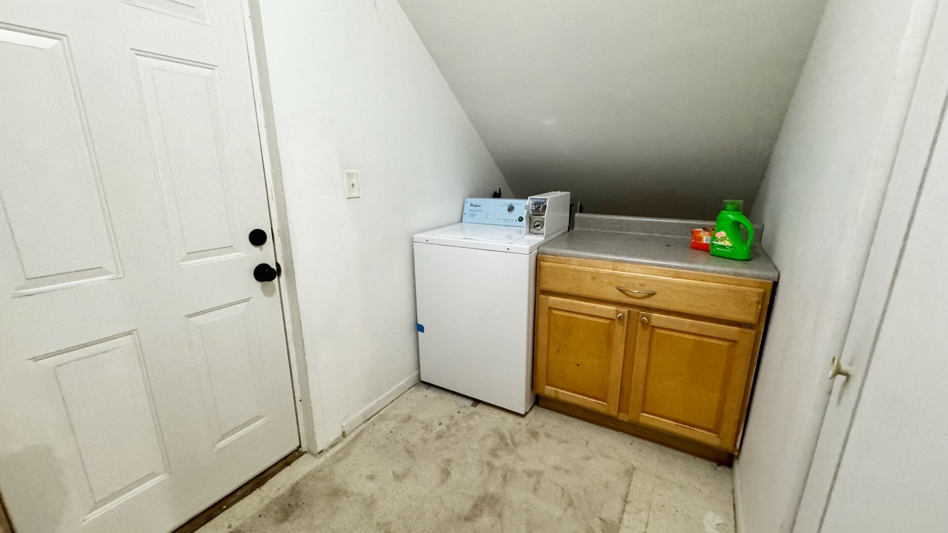 2115 W Wellington Avenue Property Photo 12