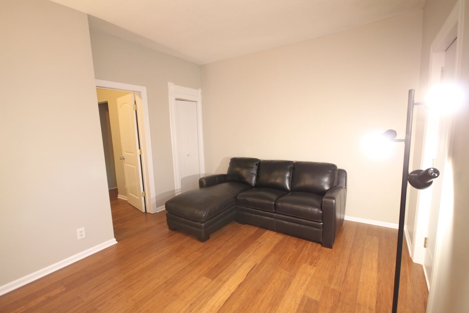 2115 W Wellington Avenue Property Photo 23