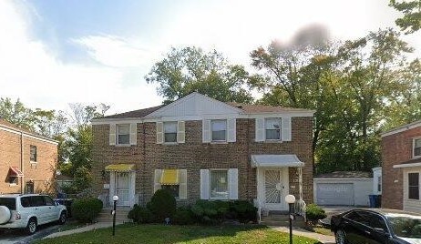 9815 S Clyde Avenue Property Photo 3