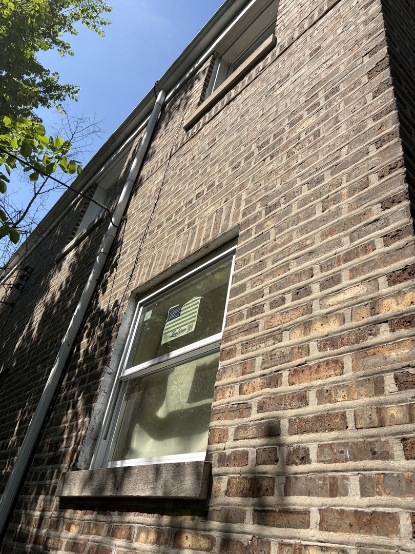 9815 S Clyde Avenue Property Photo 16