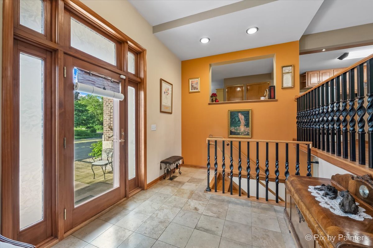 4n260 Walter Road Property Photo 6