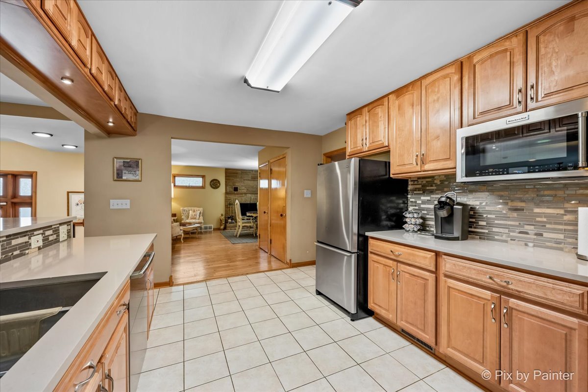 4n260 Walter Road Property Photo 13