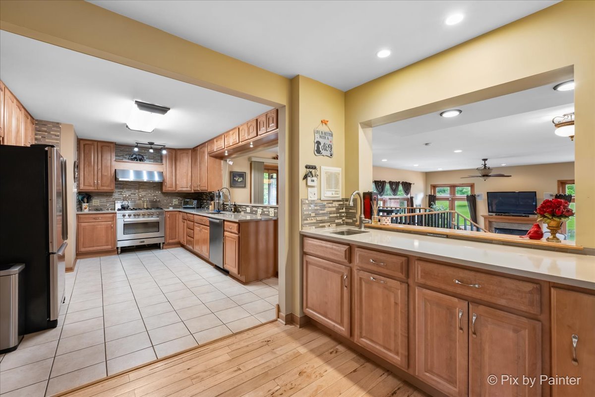4n260 Walter Road Property Photo 14
