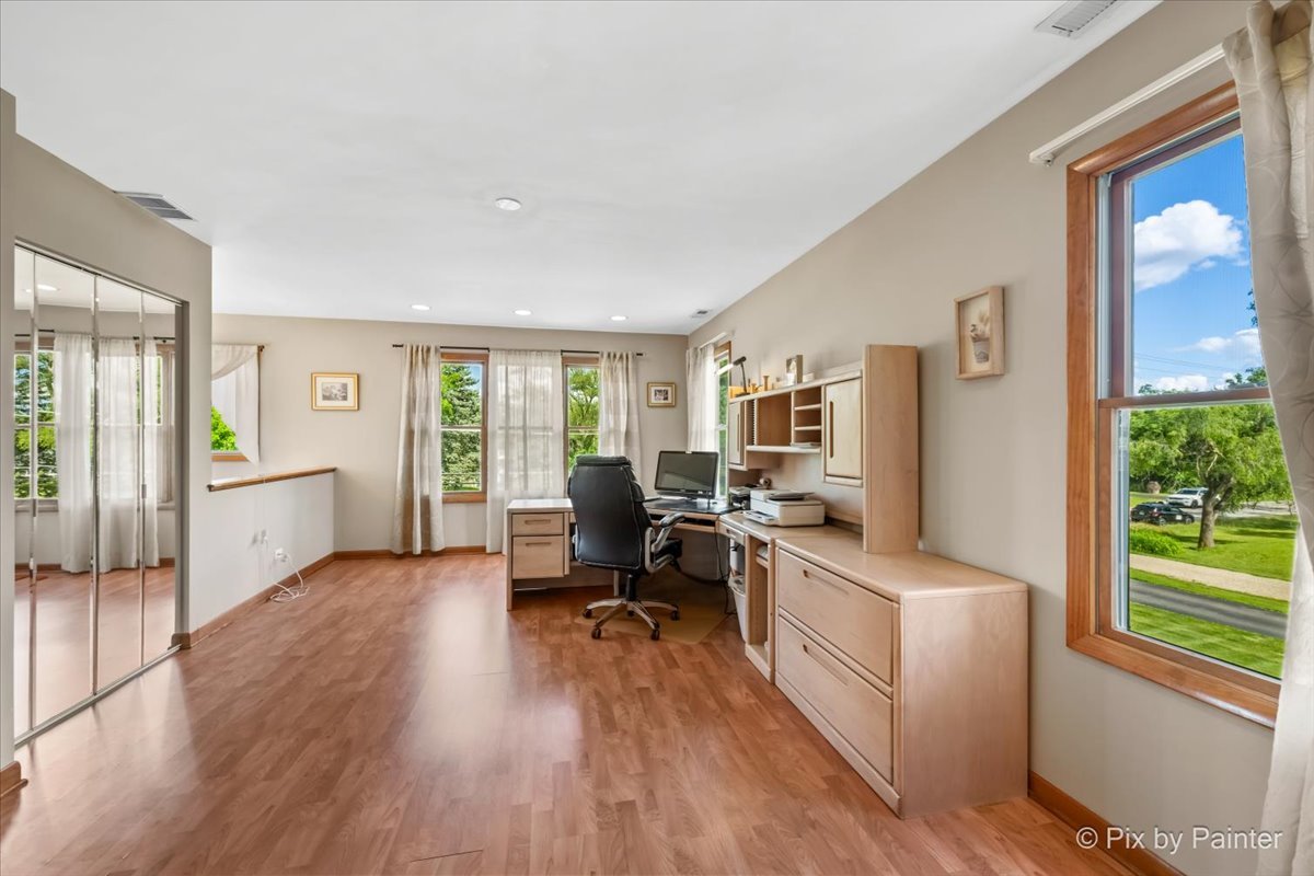 4n260 Walter Road Property Photo 27