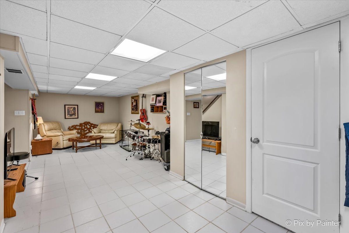 4n260 Walter Road Property Photo 32