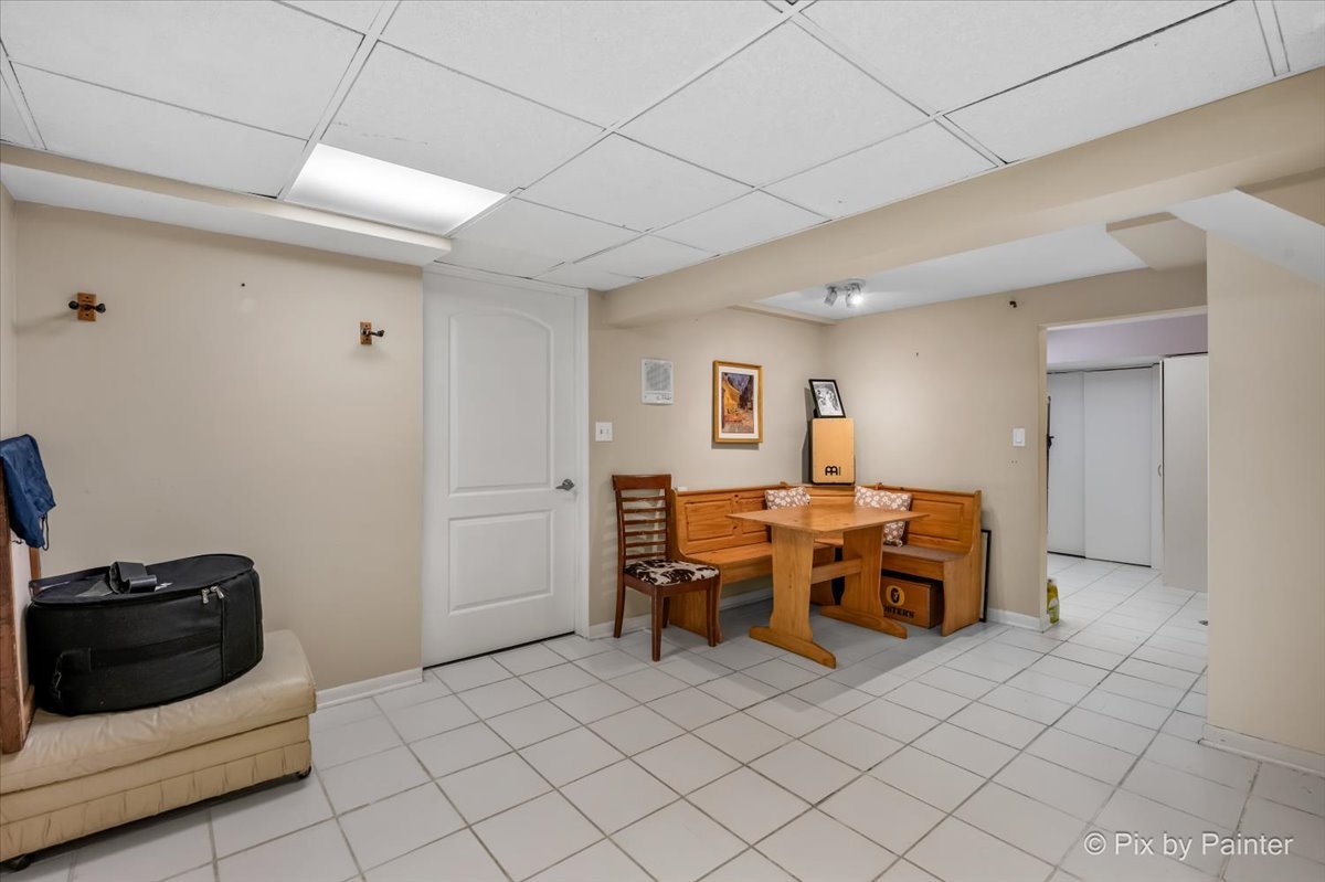 4n260 Walter Road Property Photo 33