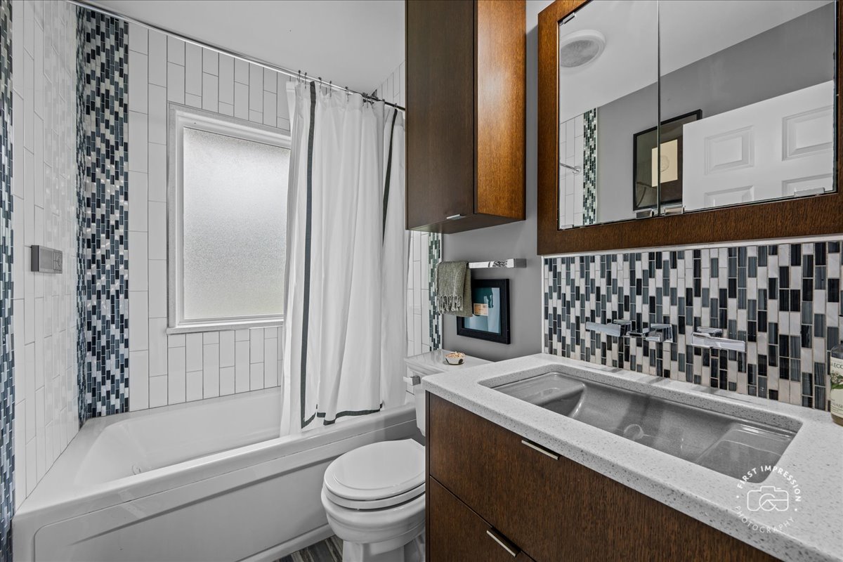 42 N 13th Avenue Property Photo 27