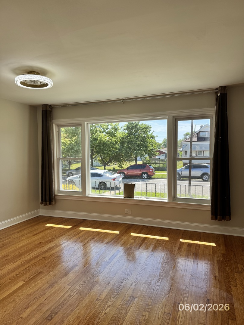 7349 S Honore Street Property Photo 2