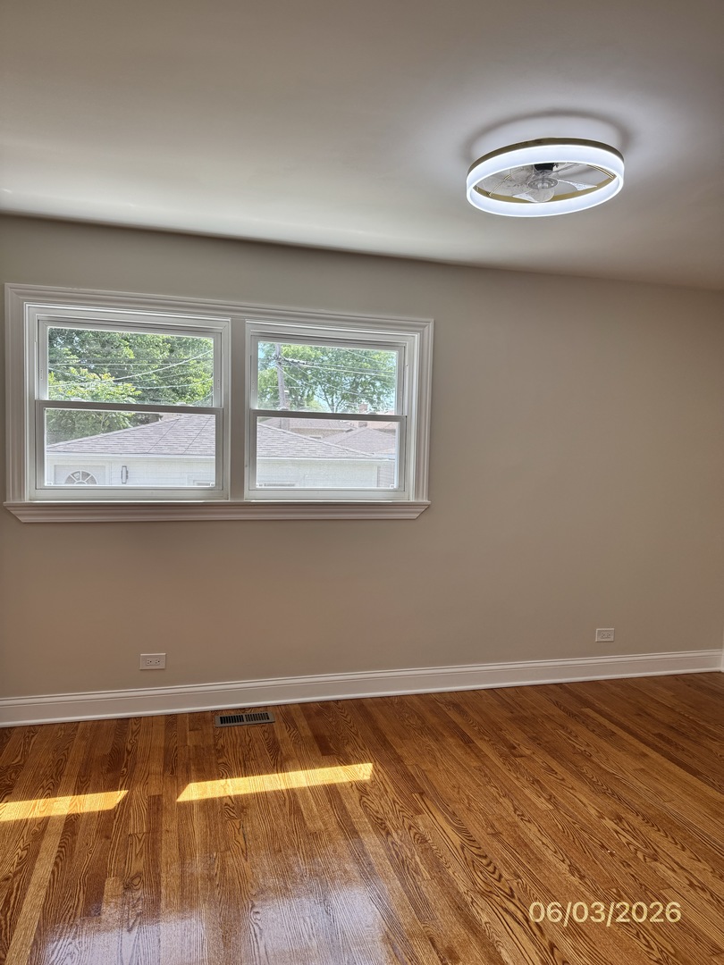 7349 S Honore Street Property Photo 12