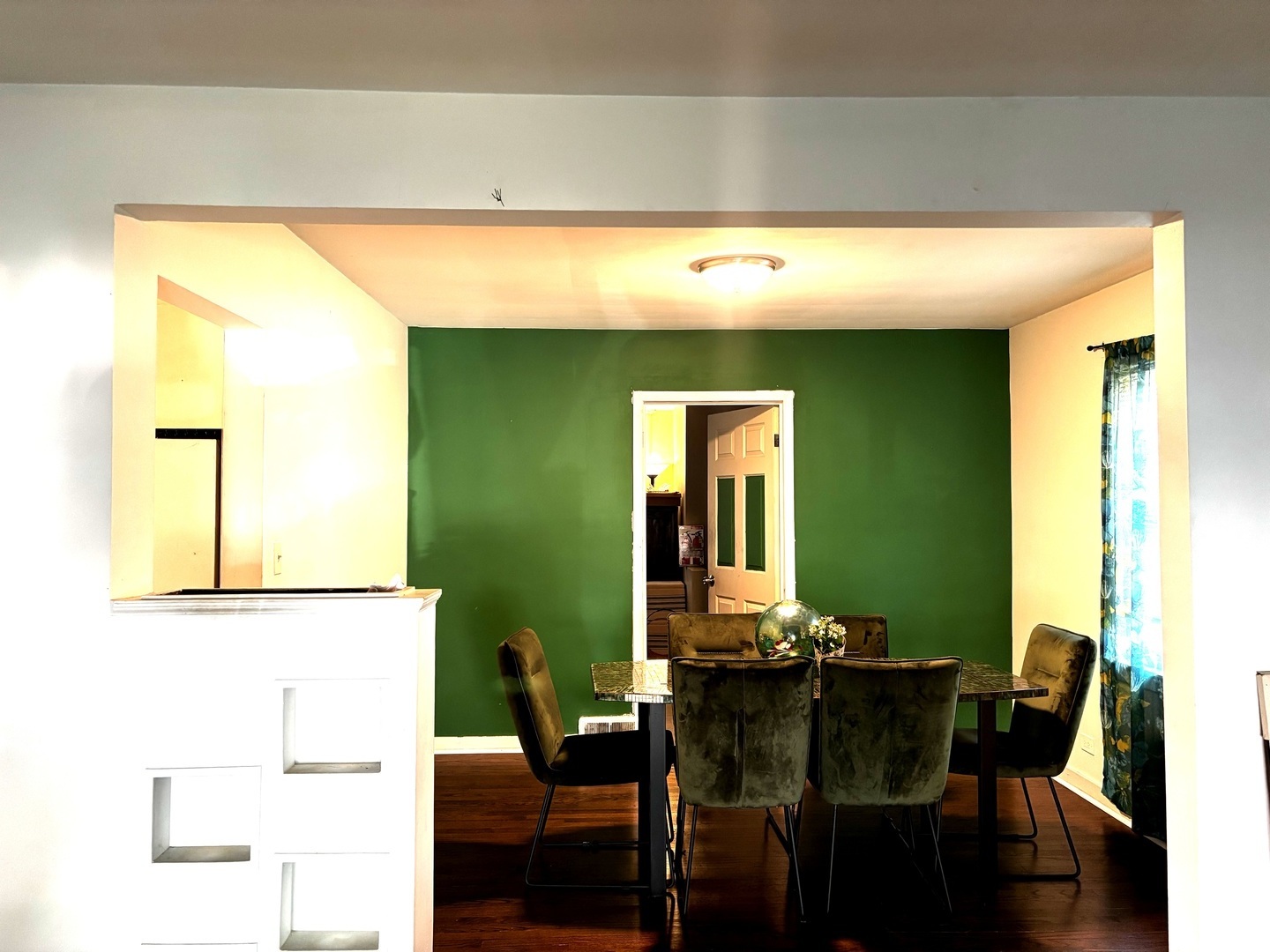 814 Norfolk Avenue Property Photo 3