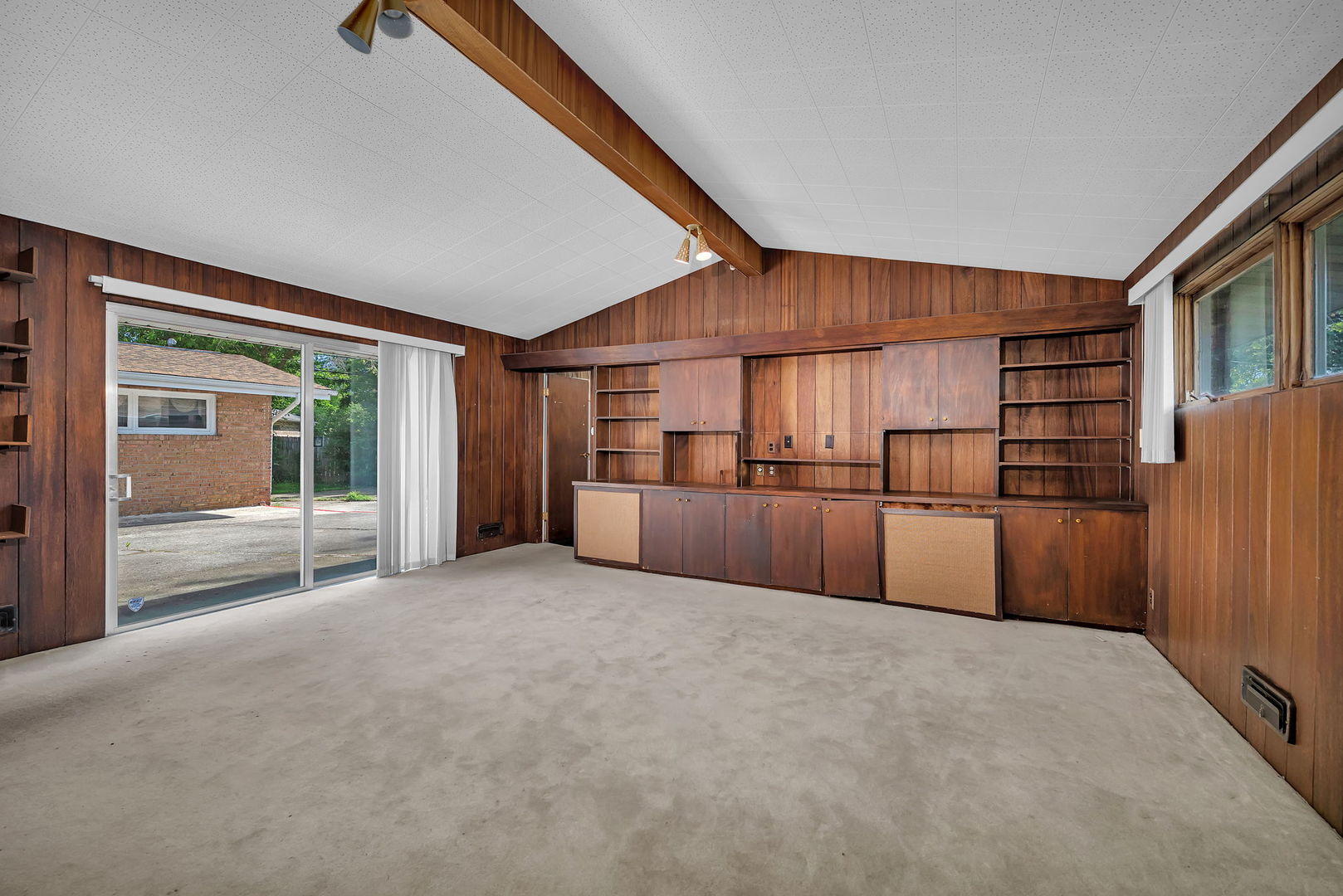 702 Palladium Drive Property Photo 8