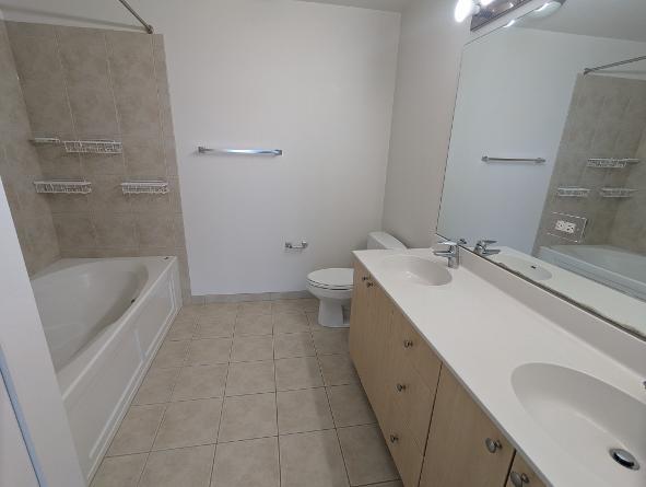 235 W Van Buren Street 3702 Property Photo 7