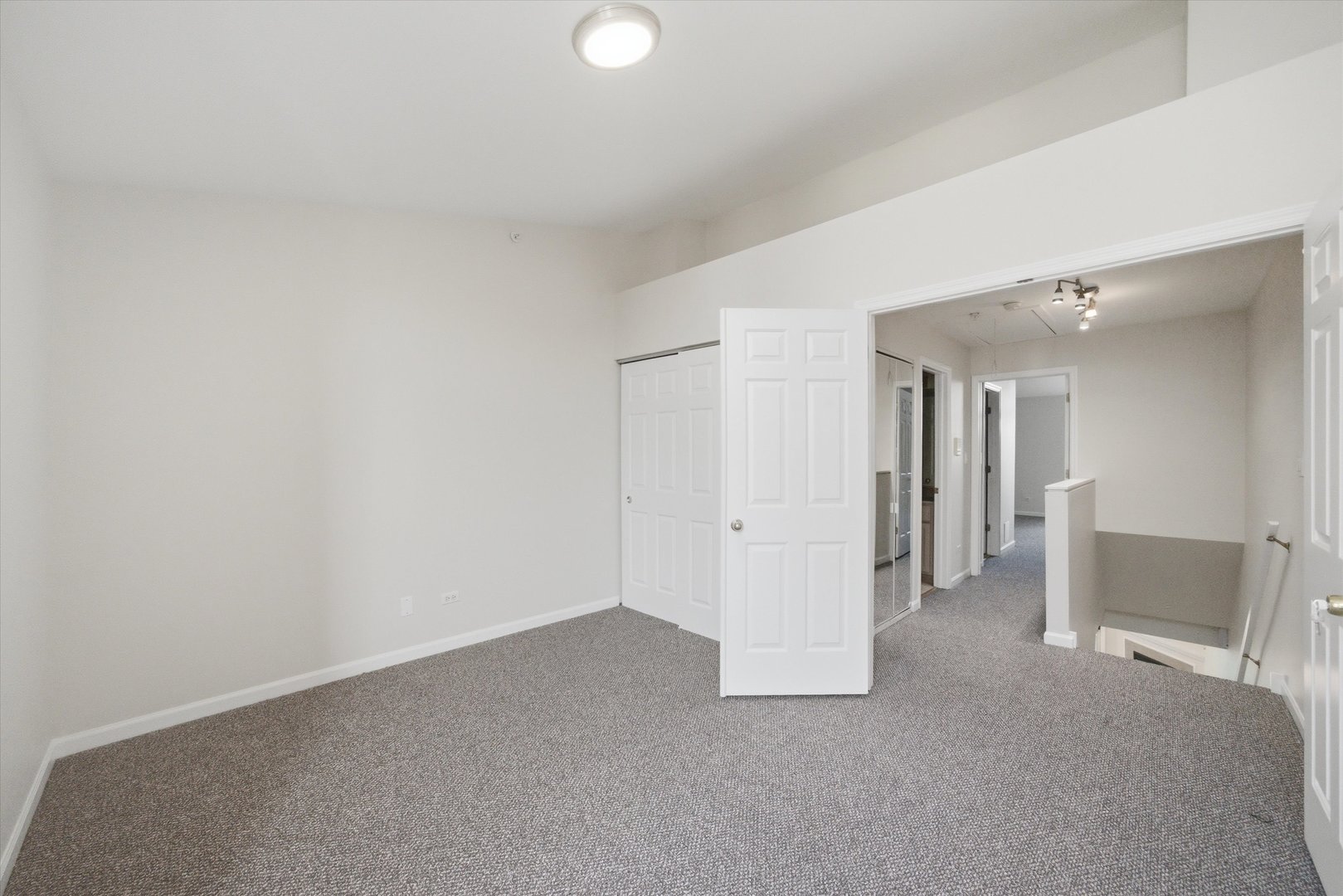 8009 Lincoln Avenue Property Photo 16