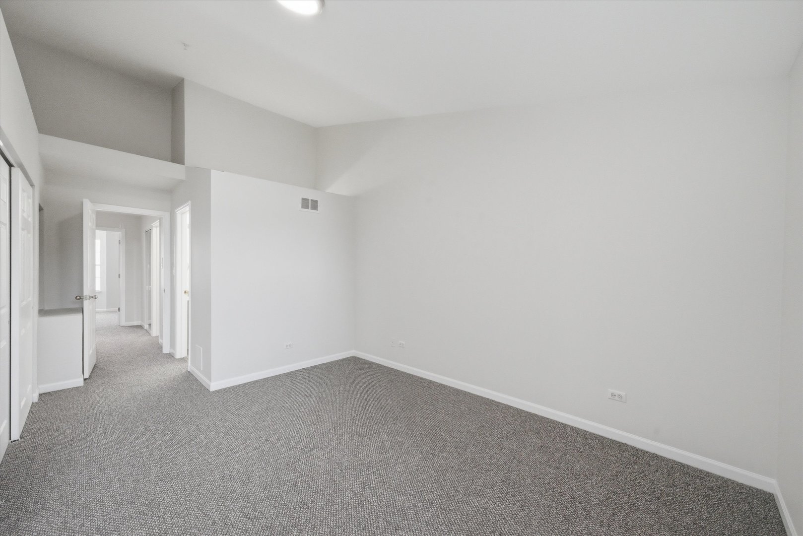 8009 Lincoln Avenue Property Photo 20