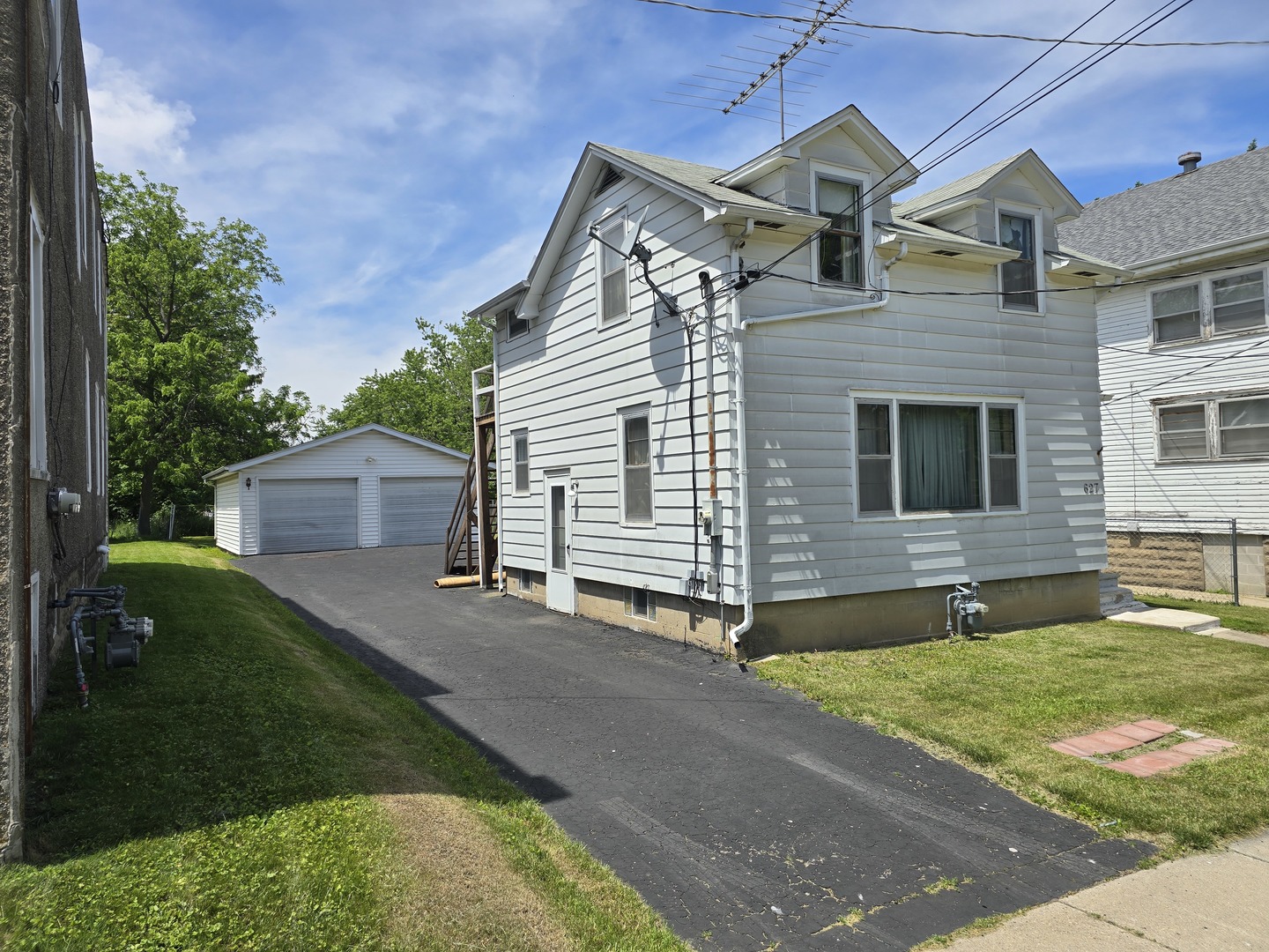 627 N. 11th Street Property Photo 1