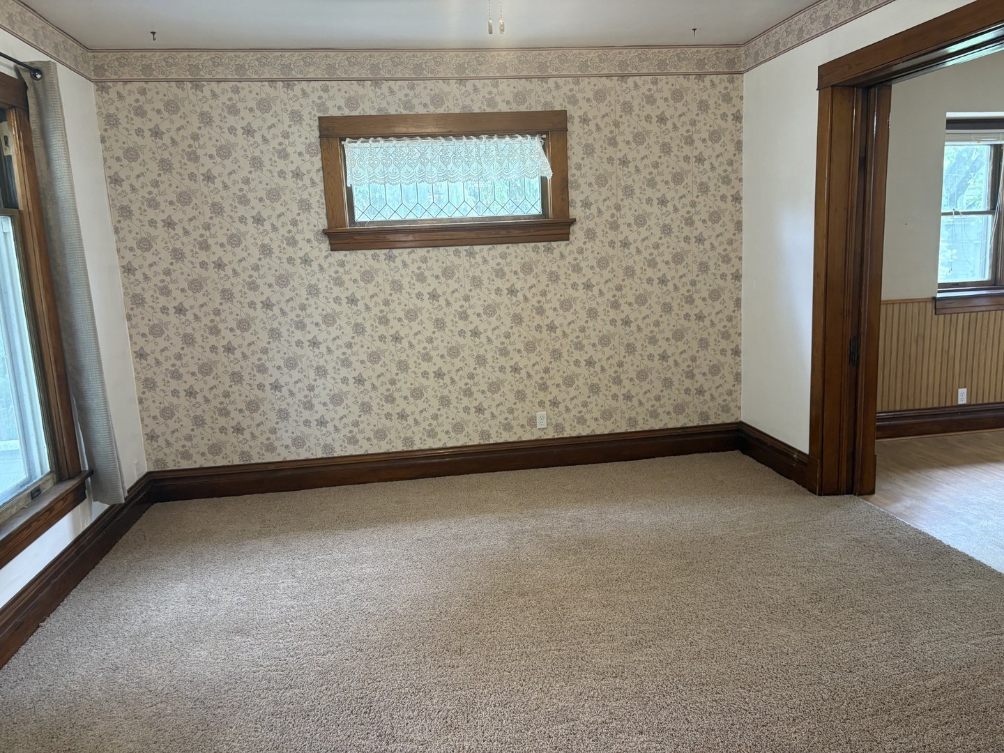 130 S 5'th Street Street Property Photo 4