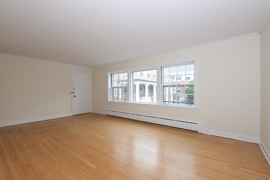 1402 Hinman Avenue 2e Property Photo 3