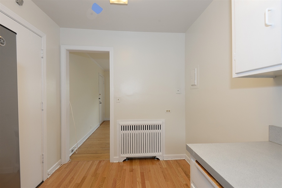 1402 Hinman Avenue 2e Property Photo 7