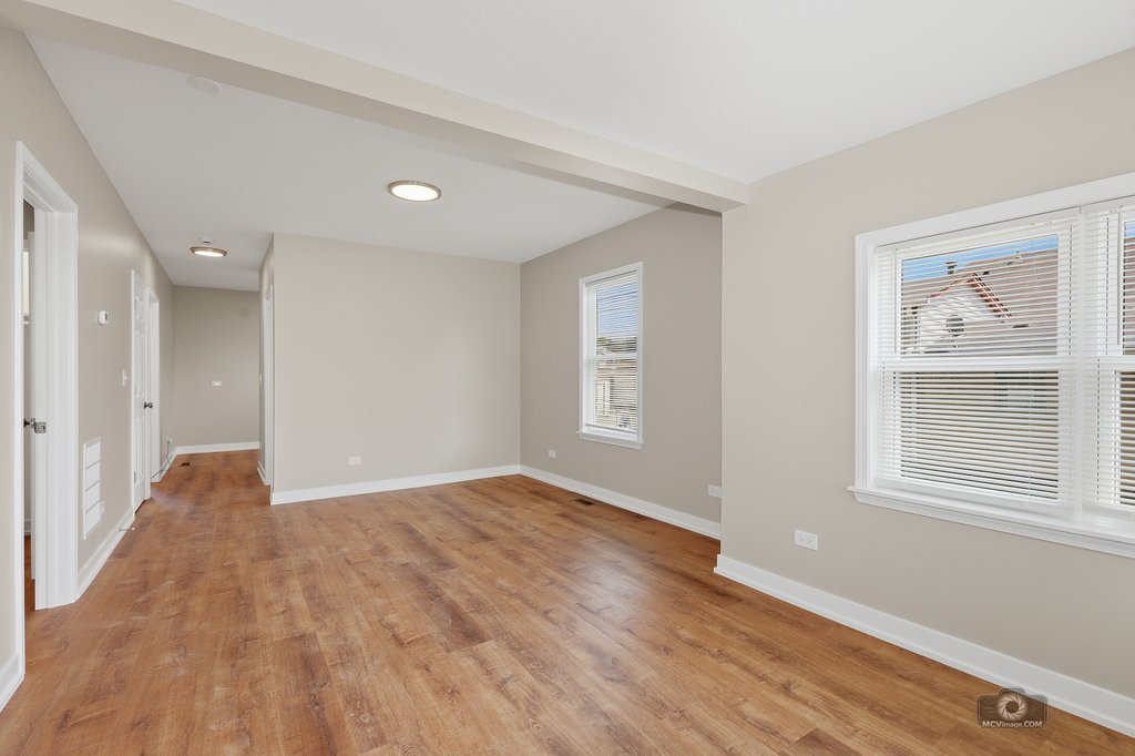 8721 S Constance Avenue Property Photo 4