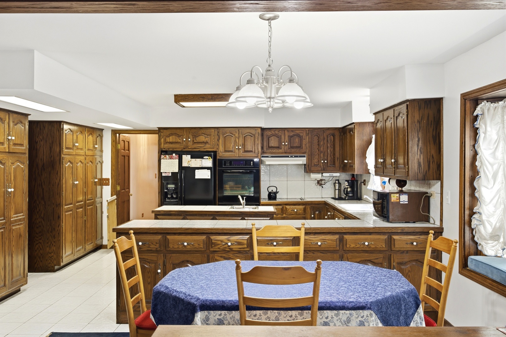 1610 Elmdale Avenue Property Photo 2
