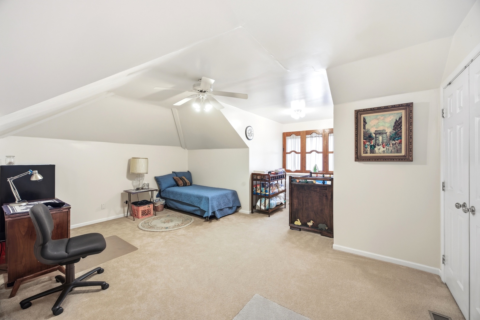 1610 Elmdale Avenue Property Photo 14