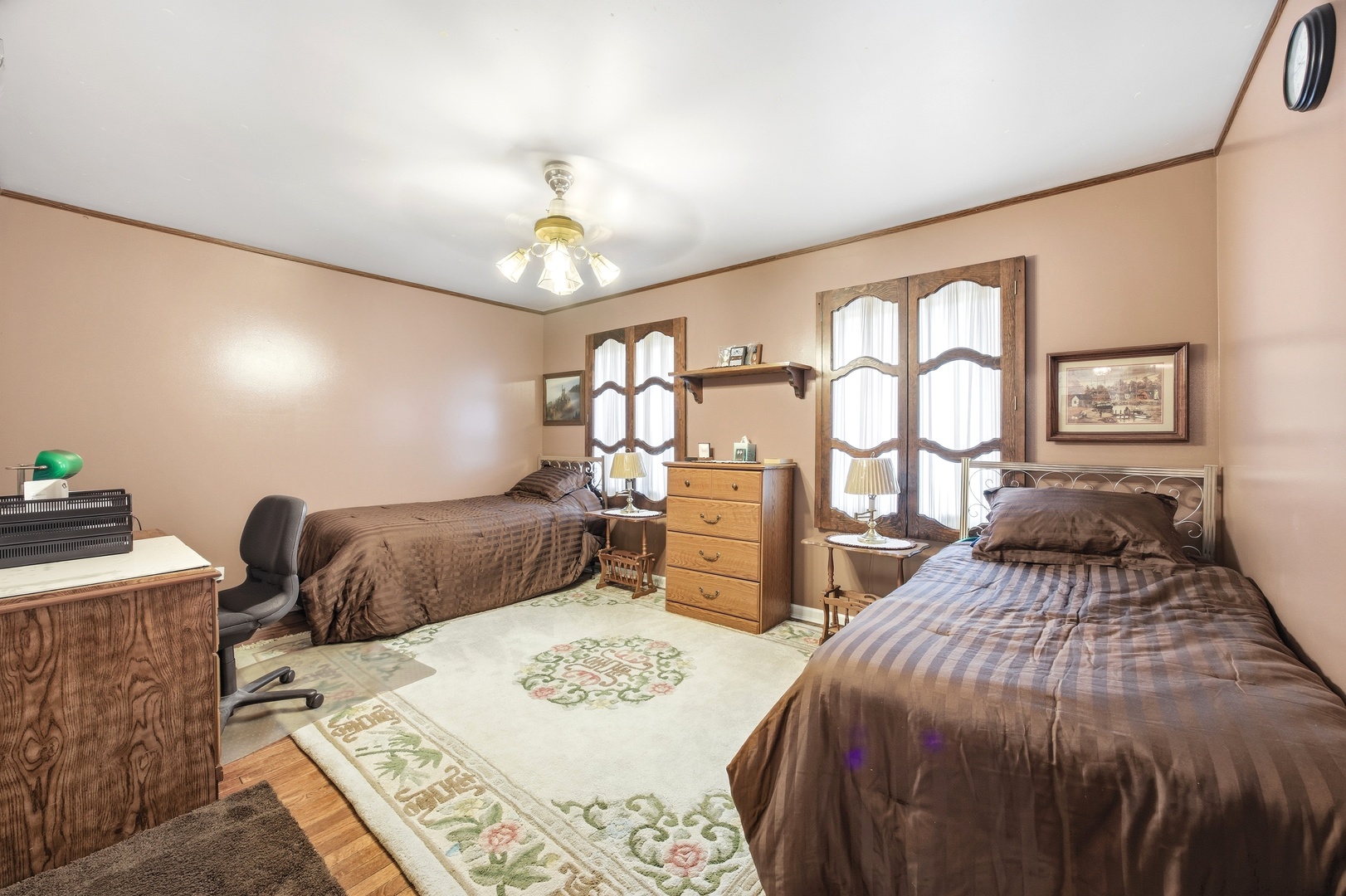 1610 Elmdale Avenue Property Photo 19