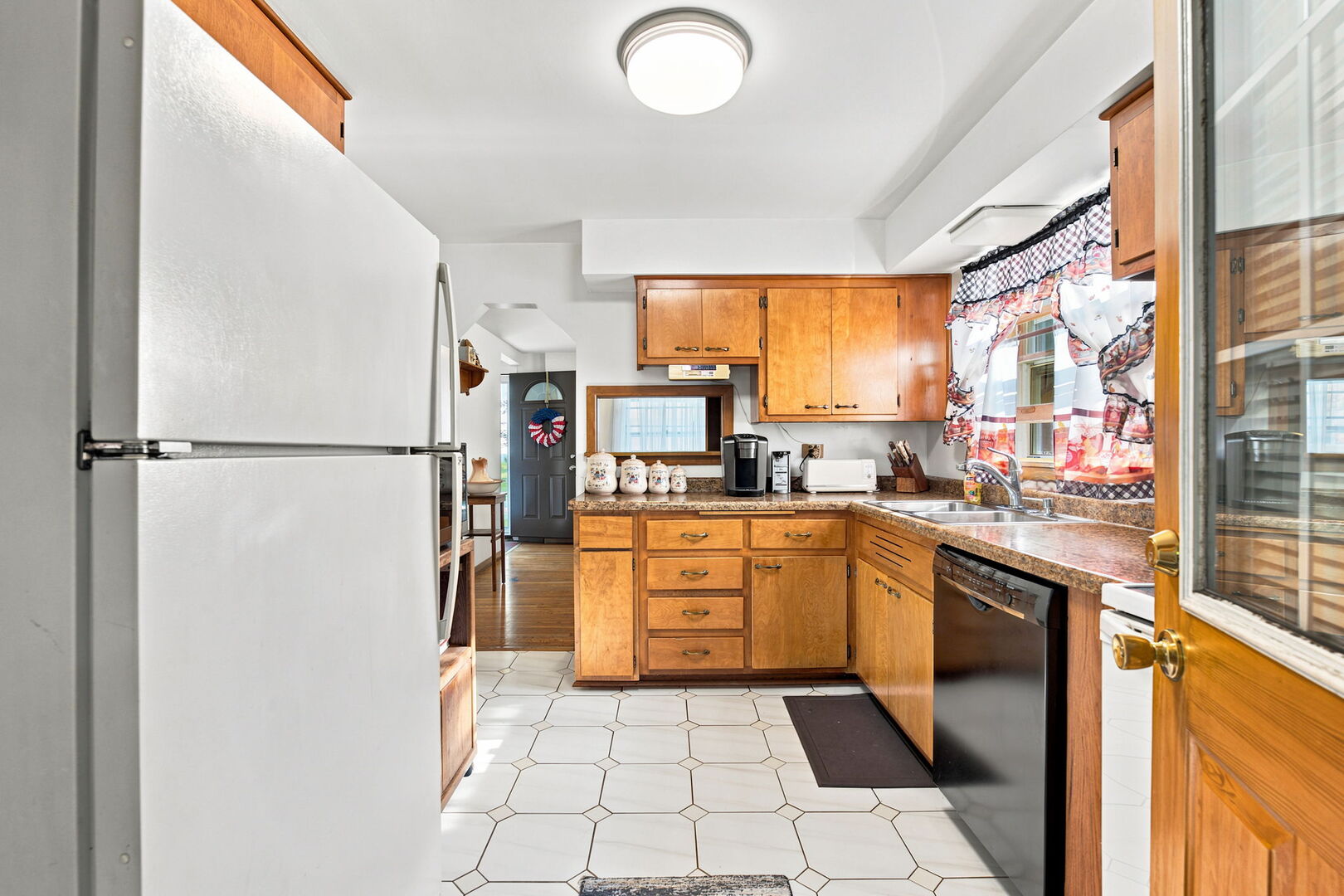 3761 215th Street Property Photo 9