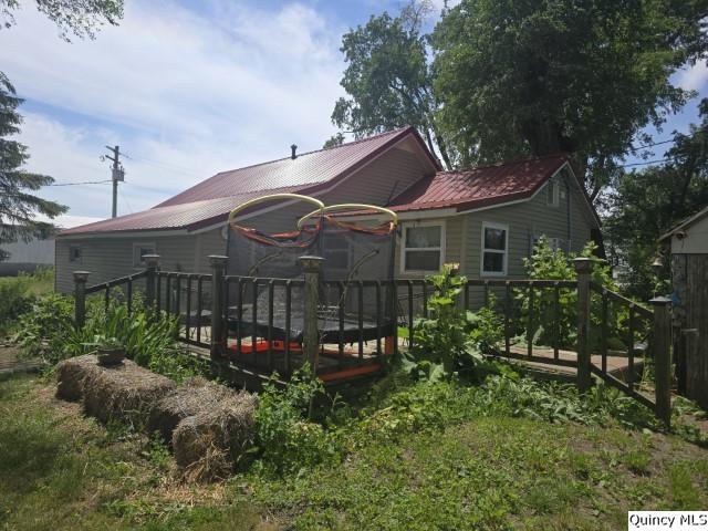 212 E Douglas Property Photo 14