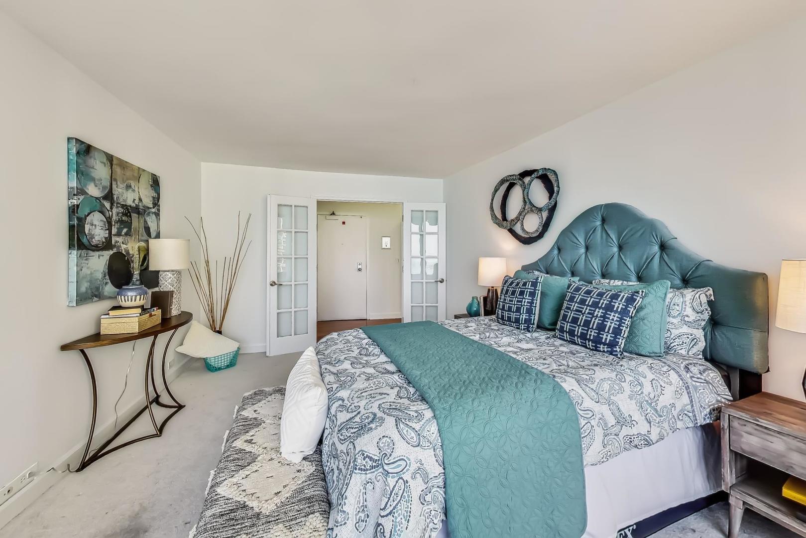 155 N Harbor Drive 2404 Property Photo 15