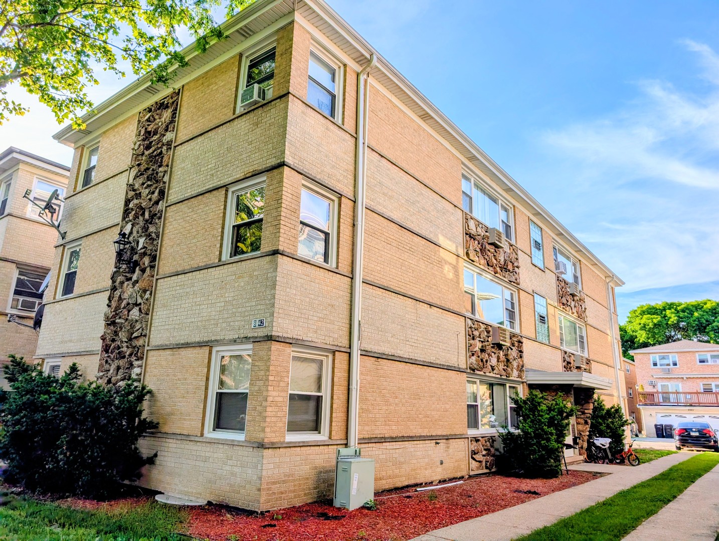 8642 W Berwyn Avenue 2s Property Photo 1
