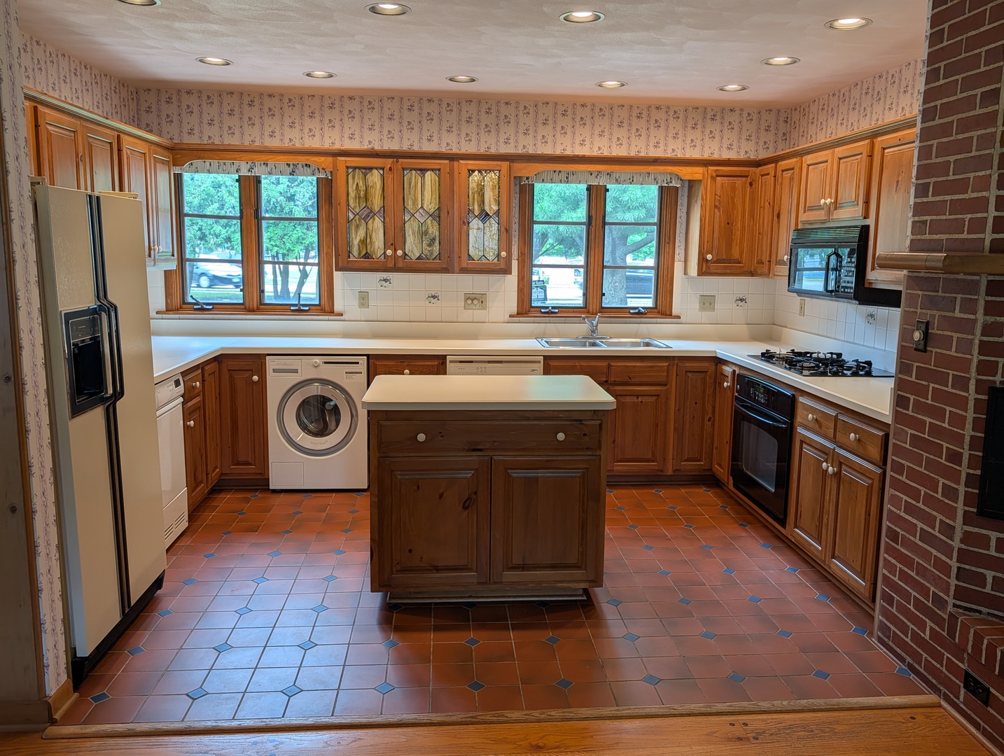 1225 Tilton Park Drive Property Photo 5