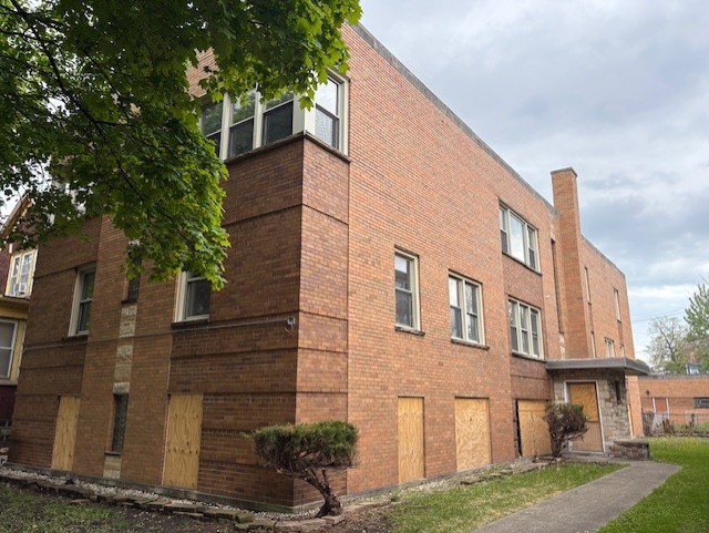 7711 S Ada Street Property Photo 1
