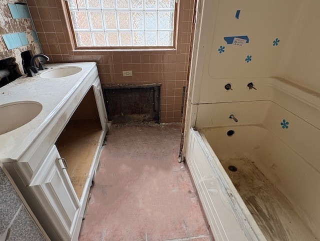 7711 S Ada Street Property Photo 15