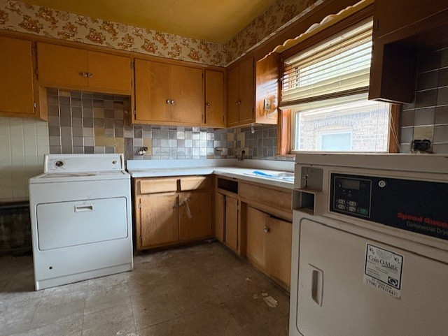 7711 S Ada Street Property Photo 27