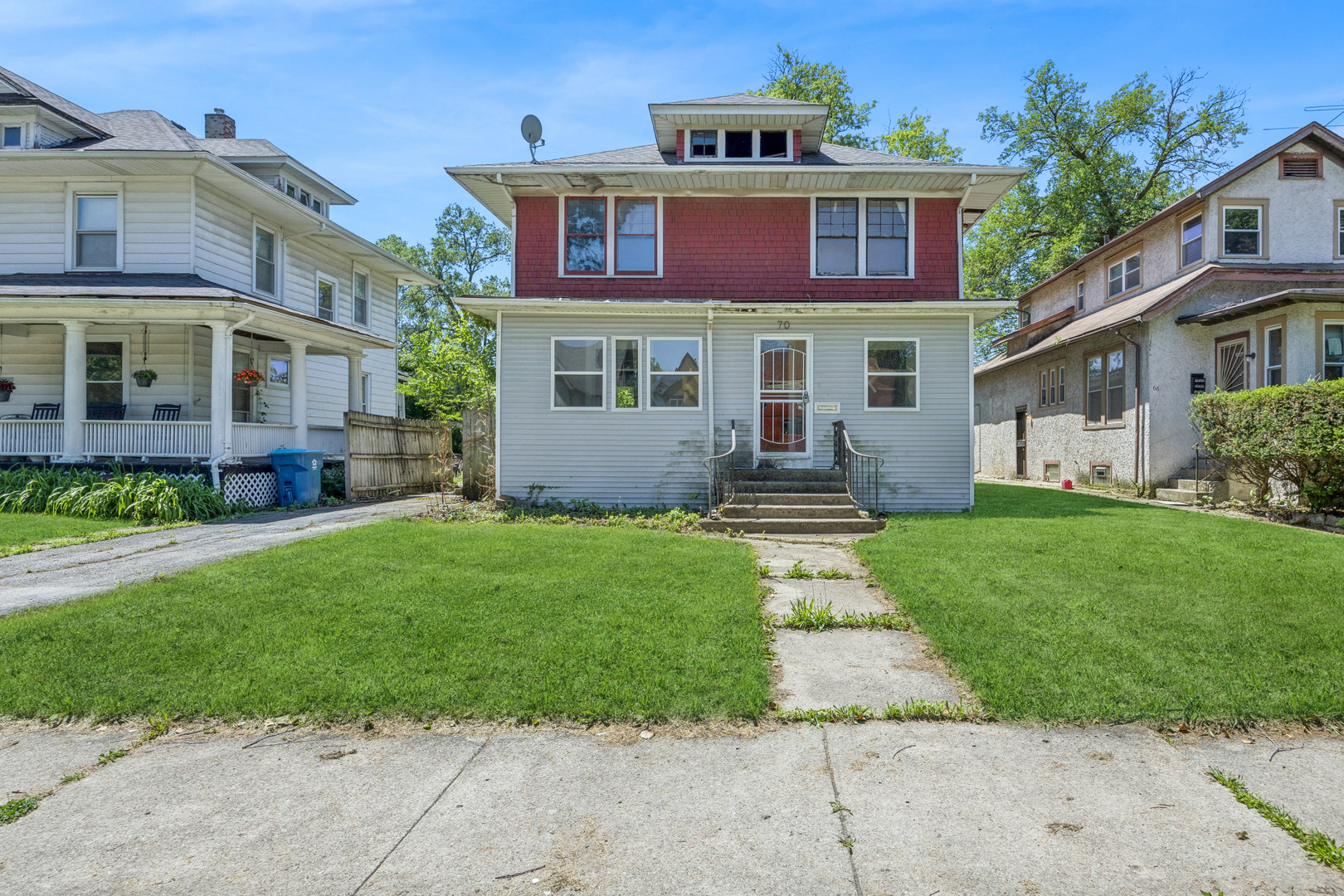 70 E 155th Street Property Photo 2