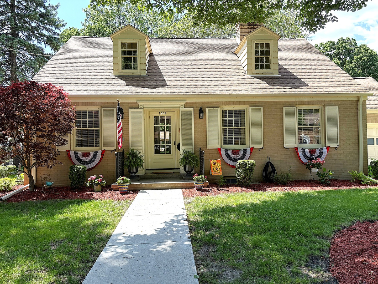 1505 1st Avenue Property Photo 1