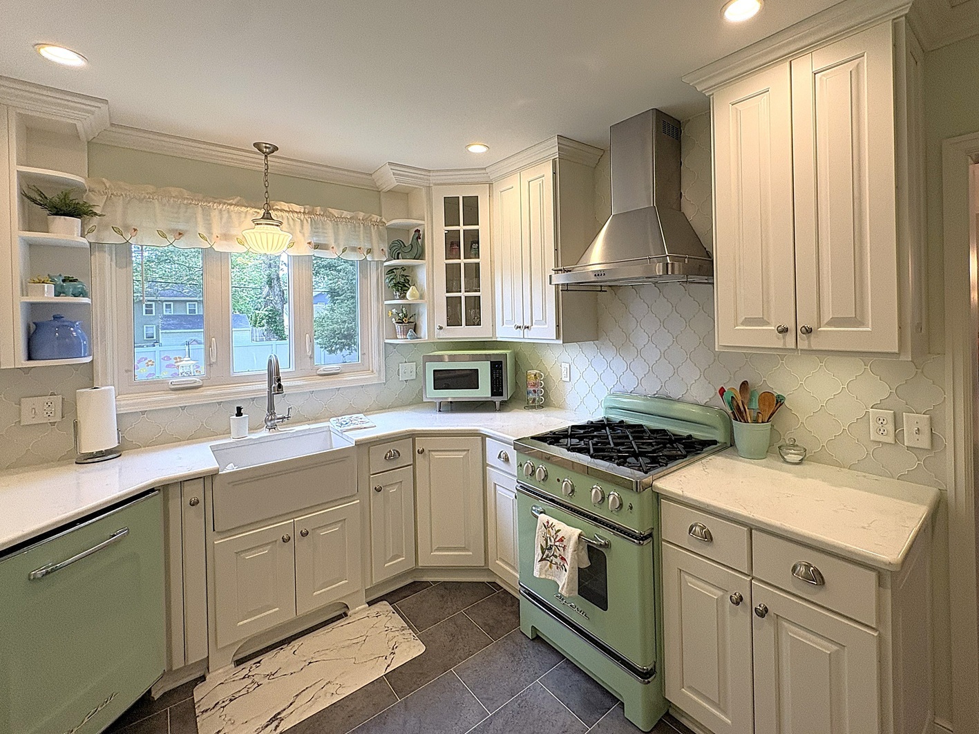 1505 1st Avenue Property Photo 9